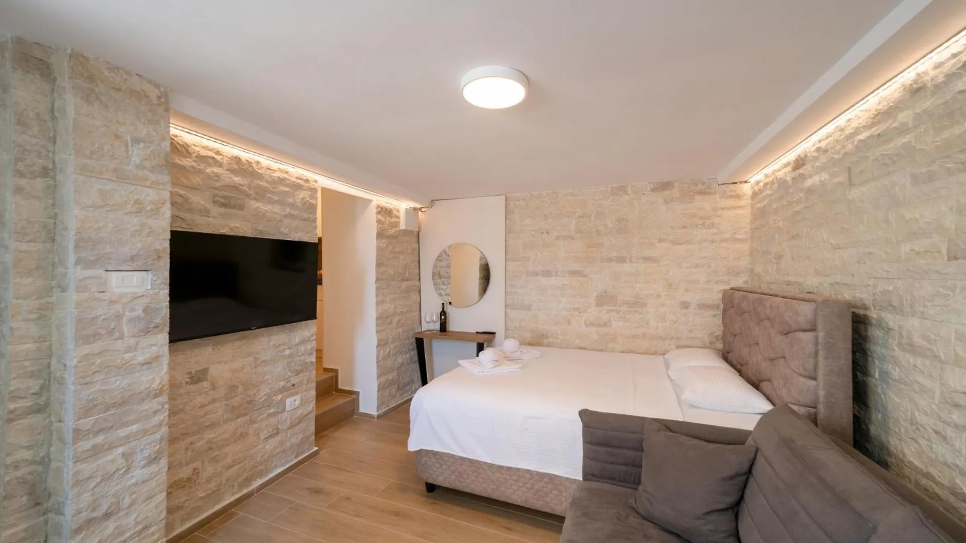 Christian Studio Apartments Umago